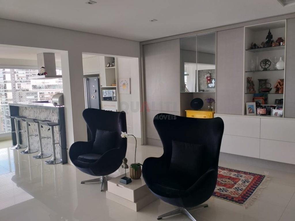 Apartamento para Venda no Brooklin com 138 m², com 3 quartos, 3 suítes e 3 vagas.