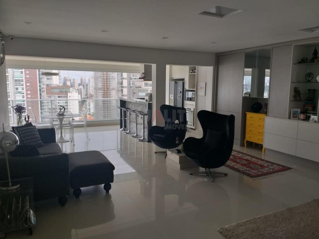 Apartamento para Venda no Brooklin com 138 m², com 3 quartos, 3 suítes e 3 vagas.