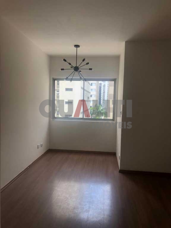 Apartamento com 62 m² para Venda e Locação com 2 dormitórios, 2 banheiros, 1 vaga, em Moema Pássaros