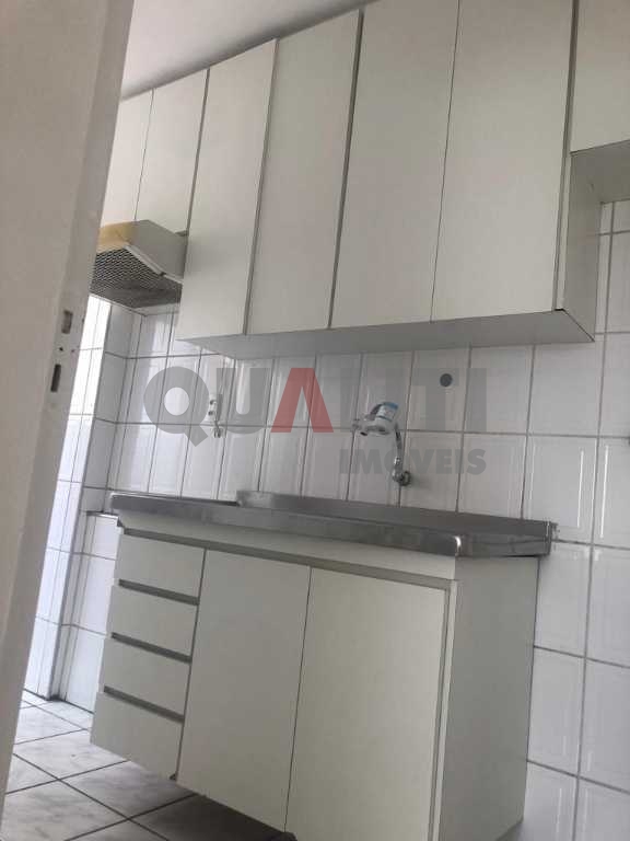Apartamento com 62 m² para Venda e Locação com 2 dormitórios, 2 banheiros, 1 vaga, em Moema Pássaros