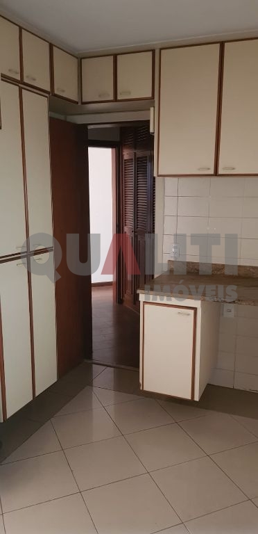 Apartamento para Venda com 147 m², com 4 dormitórios, 2 suítes, 3 vagas de garagem em Moema Índios.
