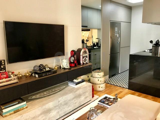 Apartamento mobiliado para Locação, 78 m², 1 suíte, closet, sacada, 2 vagas na Vila Nova Conceição