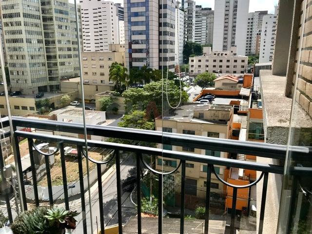 Apartamento mobiliado para Locação, 78 m², 1 suíte, closet, sacada, 2 vagas na Vila Nova Conceição