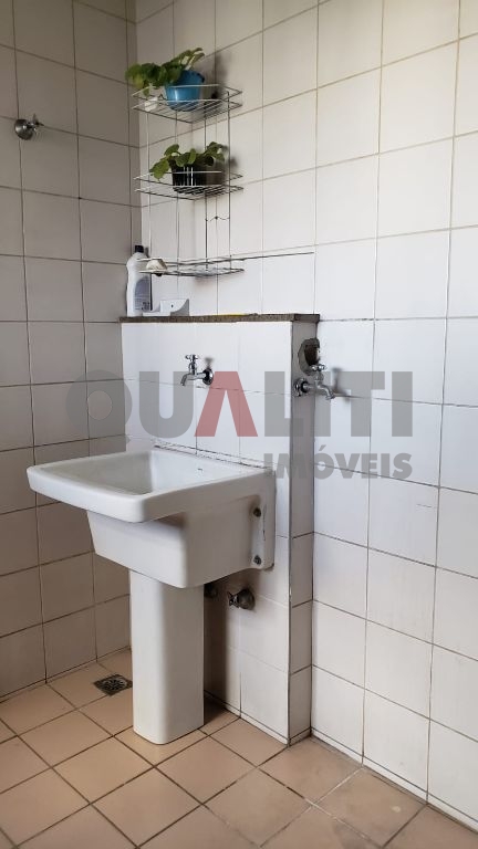 Apartamento para Locação com 2 quartos, 2 banheiros e 1 vaga de garagem, ao lado do Metrô, no Bairro Jabaquara