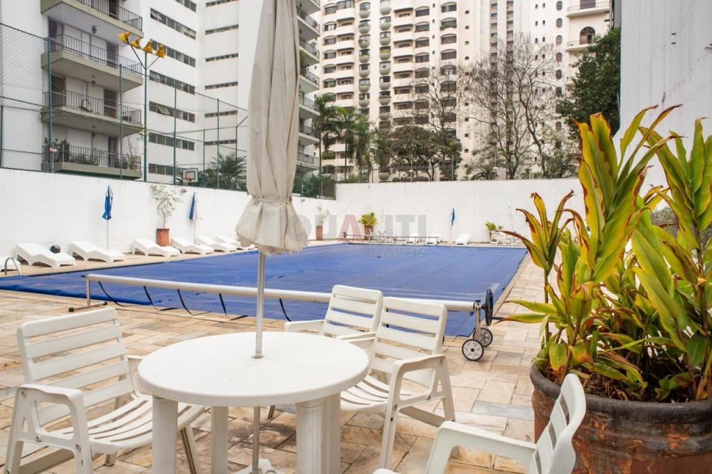 Apartamento para venda em Moema
