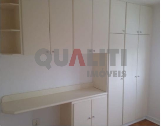 Apartamento com 70 m² para Venda com 2 quartos, 2 banheiros e 1 vaga em Moema Índios