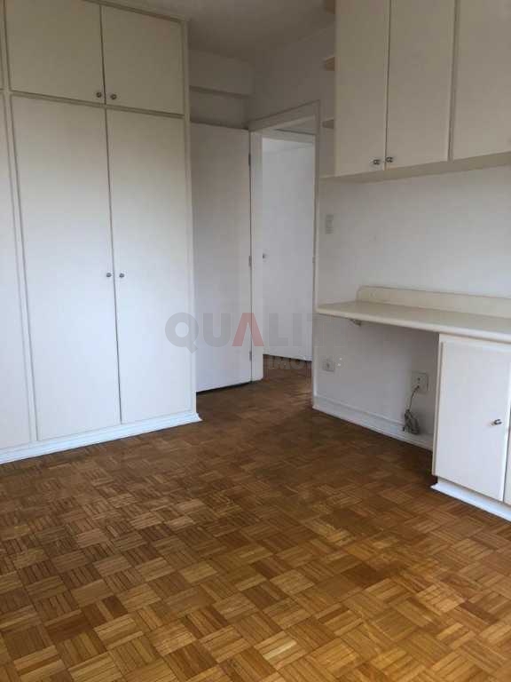 Apartamento com 70 m² para Venda com 2 quartos, 2 banheiros e 1 vaga em Moema Índios