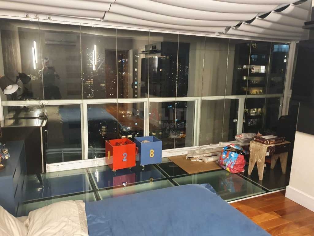 Ótimo apartamento duplex no Campo Belo !