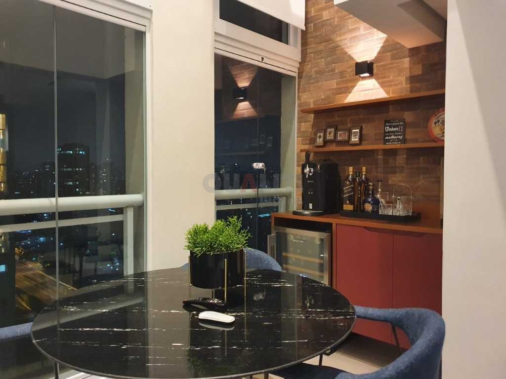 Ótimo apartamento duplex no Campo Belo !