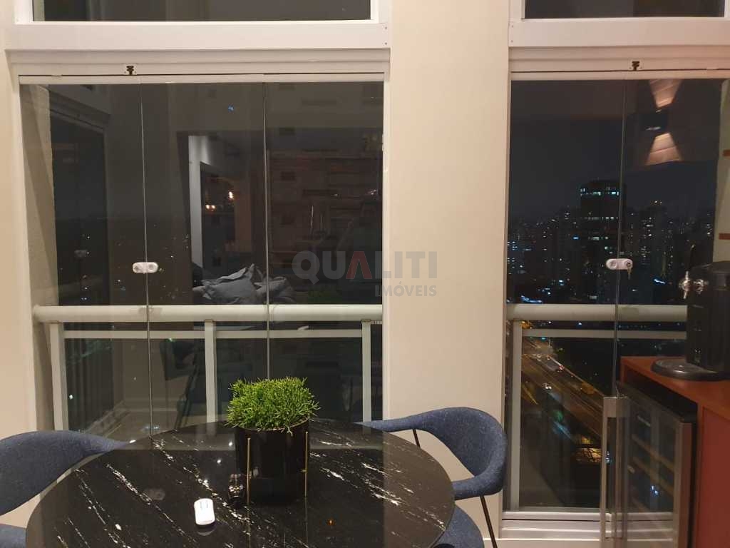 Ótimo apartamento duplex no Campo Belo !