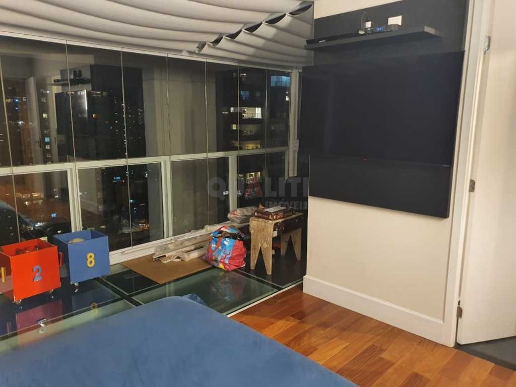 Ótimo apartamento duplex no Campo Belo !