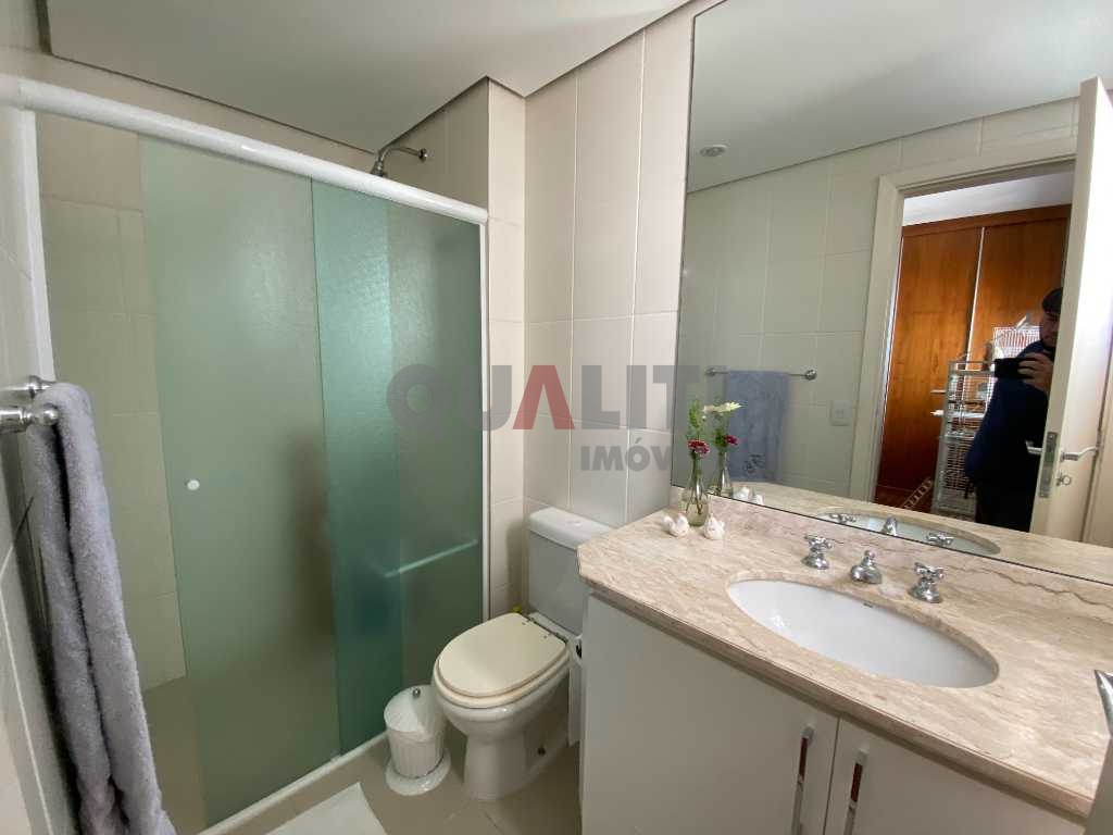 Ótimo Apartamento localizado no Campo Belo !