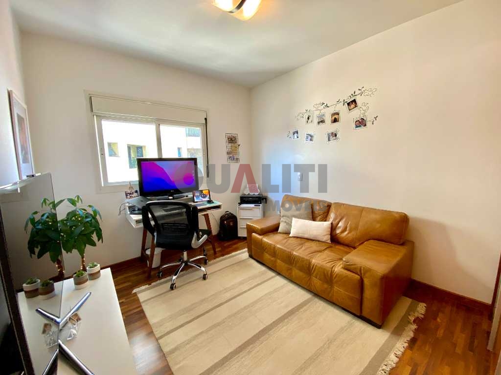 Ótimo Apartamento localizado no Campo Belo !