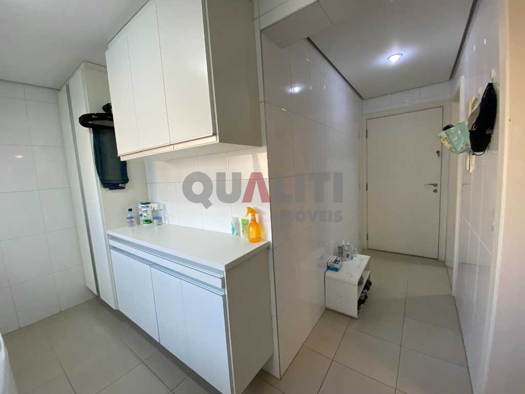 Ótimo Apartamento localizado no Campo Belo !