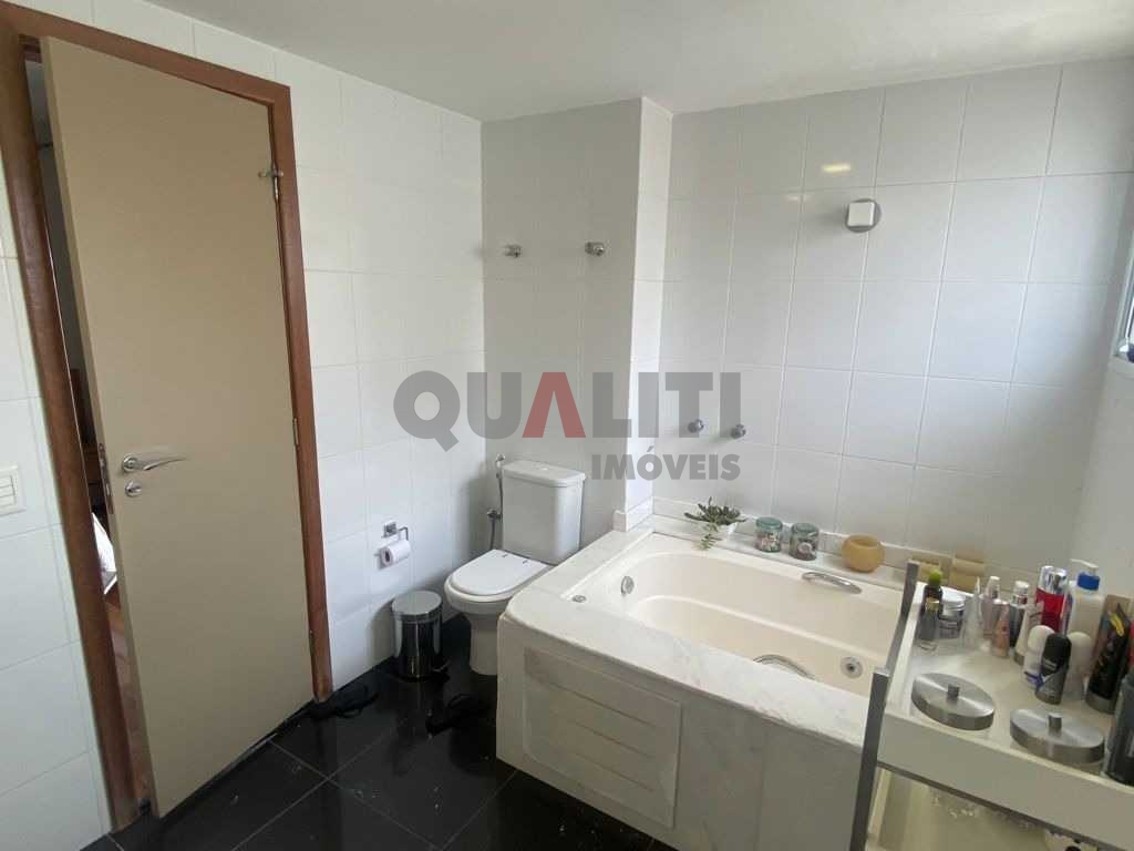 Apartamento em Moema, 3 dorm, 2 vagas de garagem Moema Indios.