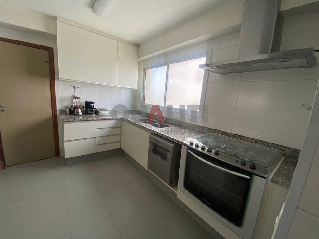 Apartamento em Moema, 3 dorm, 2 vagas de garagem Moema Indios.