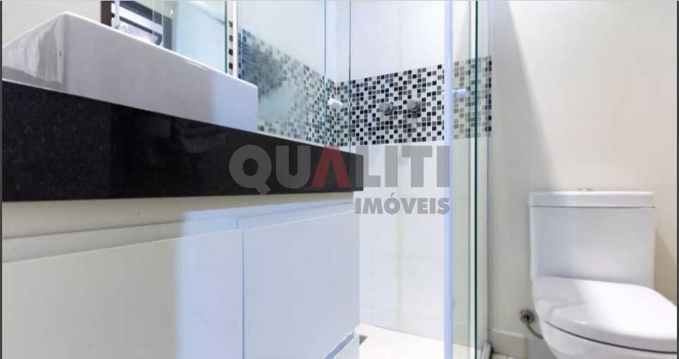 Apartamento para venda com 180 m², fora de rota, com 4 suítes, closets, 3 vagas na Vila Uberabinha.