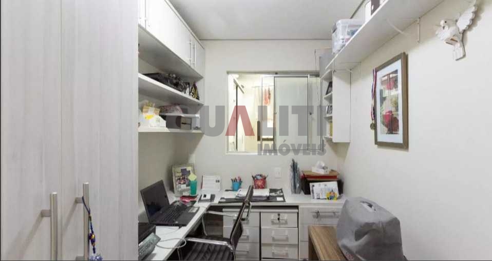 Apartamento para venda com 180 m², fora de rota, com 4 suítes, closets, 3 vagas na Vila Uberabinha.