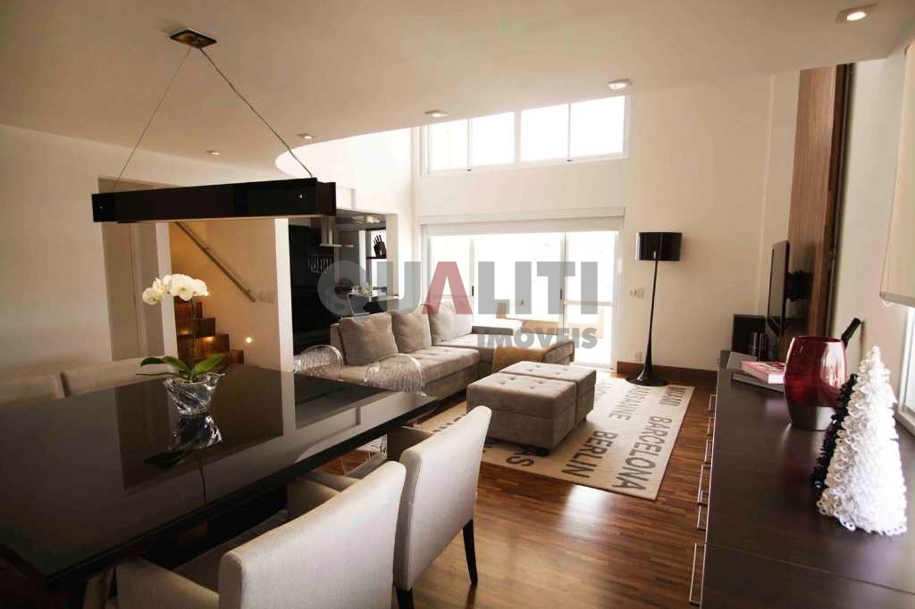 Apartamento duplex para locação na Vila Olímpia com lazer, ao lado do Shopping Vila Olimpia.
