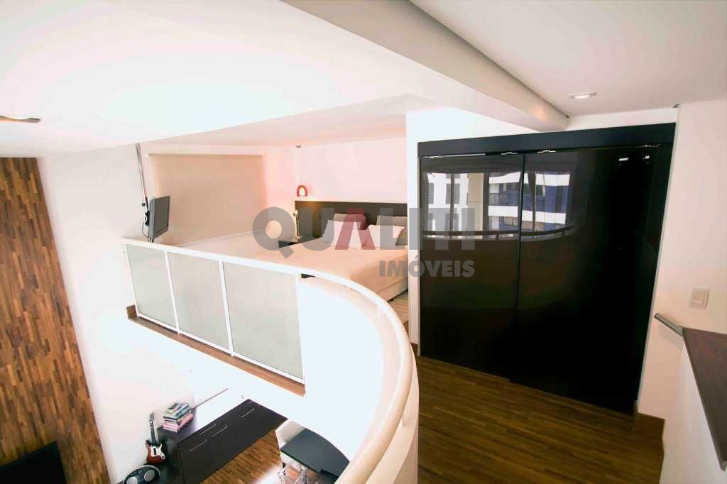 Apartamento duplex para locação na Vila Olímpia com lazer, ao lado do Shopping Vila Olimpia.