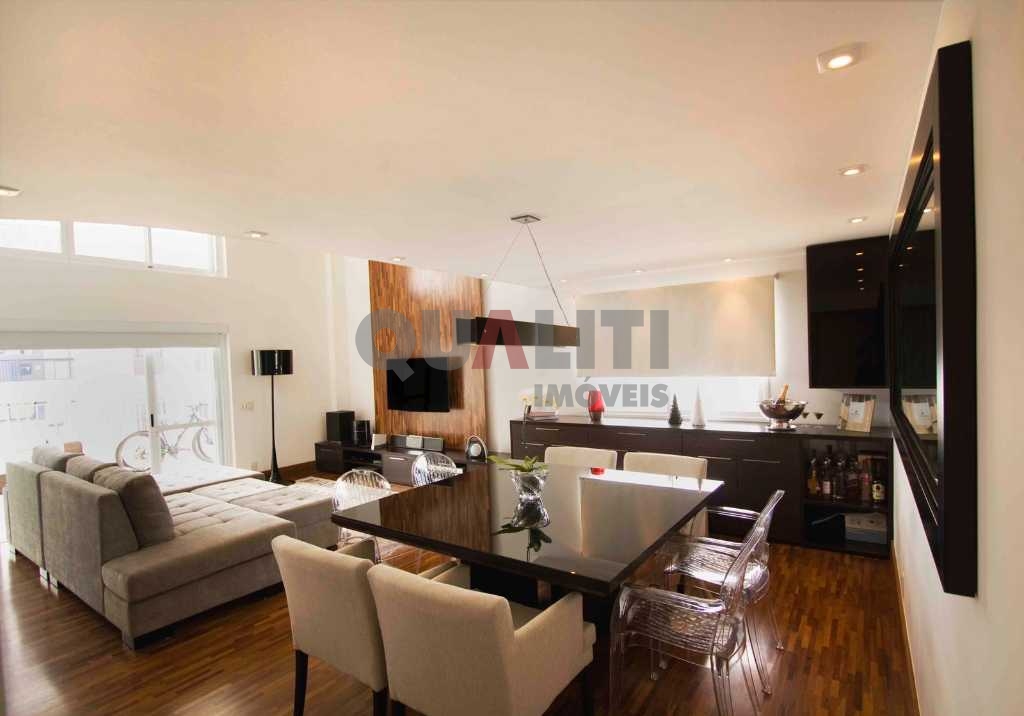 Apartamento duplex para locação na Vila Olímpia com lazer, ao lado do Shopping Vila Olimpia.
