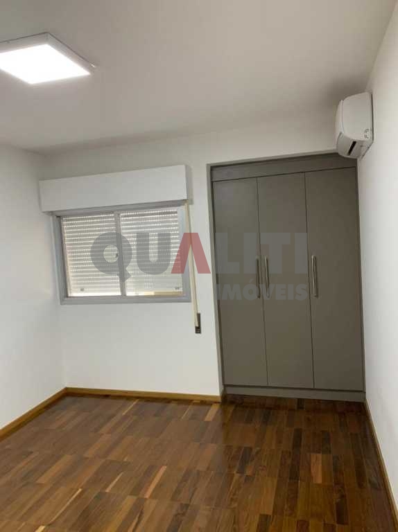Exelente para vender no bairro de Campo Belo 3 dts 1 suite