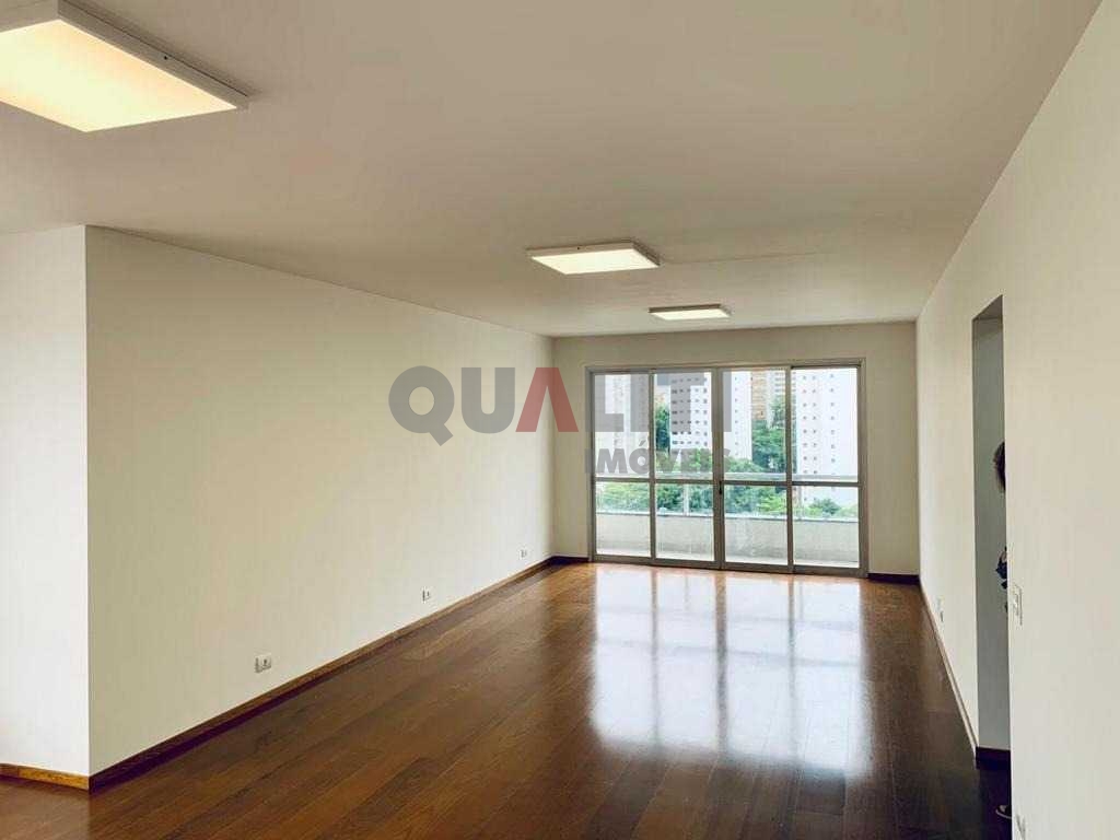 Exelente para vender no bairro de Campo Belo 3 dts 1 suite