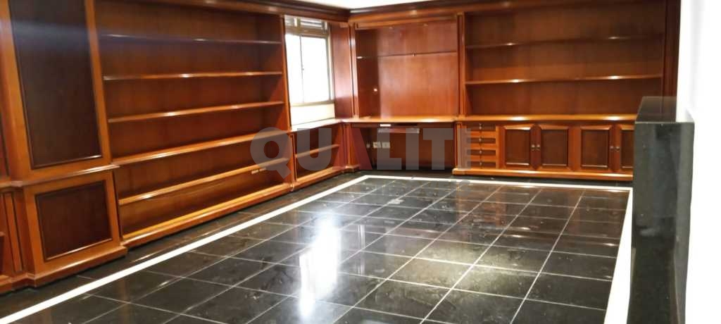 Apartamento alto padrão um por andar para Locação e Venda , 280 m², 3 dormitórios, 1 suíte, 2 garagens em Moema Pássaros.