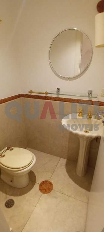 Apartamento alto padrão um por andar para Locação e Venda , 280 m², 3 dormitórios, 1 suíte, 2 garagens em Moema Pássaros.