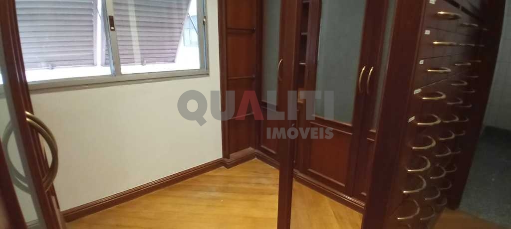 Apartamento alto padrão um por andar para Locação e Venda , 280 m², 3 dormitórios, 1 suíte, 2 garagens em Moema Pássaros.