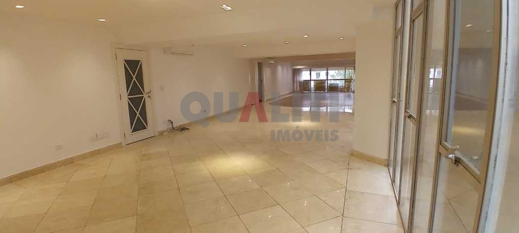 Apartamento alto padrão um por andar para Locação e Venda , 280 m², 3 dormitórios, 1 suíte, 2 garagens em Moema Pássaros.
