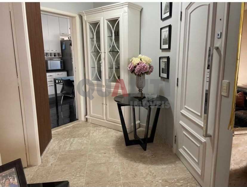 Apartamento 3 dormitórios sendo 1 suíte em moema pássaros- q