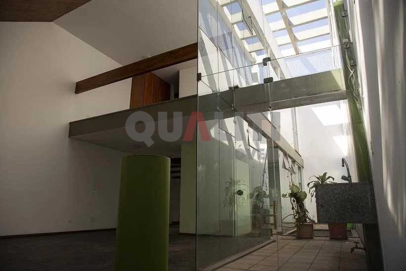 Imóvel Casa Comercial 200 m² para Locação e Venda em Moema com 4 quartos e 4 banheiros e 2 vagas
