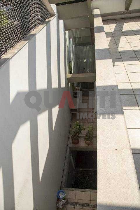 Imóvel Casa Comercial 200 m² para Locação e Venda em Moema com 4 quartos e 4 banheiros e 2 vagas