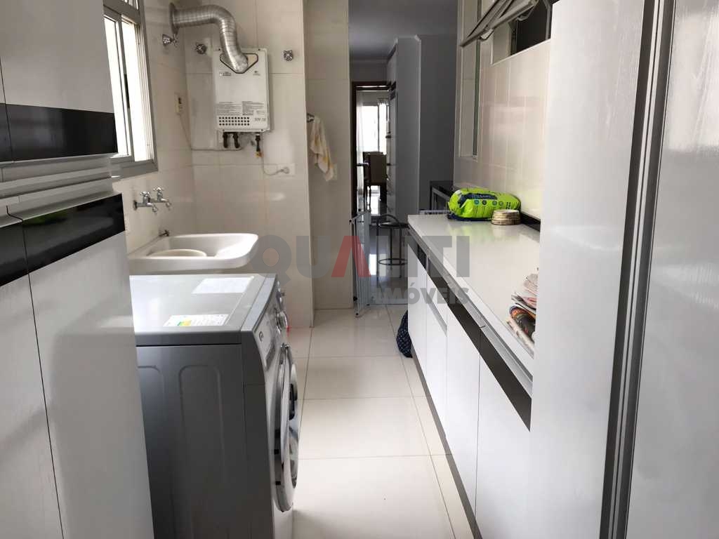 Apartamento para venda no Itaim Bibi com 3 dormitórios sendo uma suíte