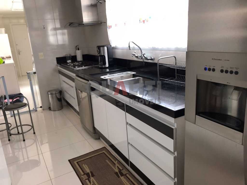 Apartamento para locação e venda com 215 m², 3 quartos, 1 suíte, closet, 2 vagas no Itaim Bibi