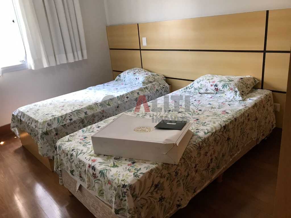 Apartamento para locação e venda com 215 m², 3 quartos, 1 suíte, closet, 2 vagas no Itaim Bibi