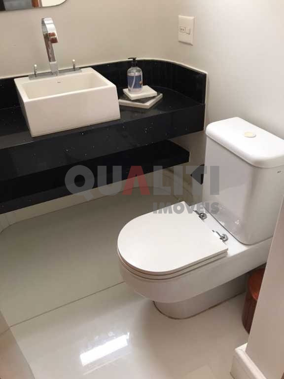 Apartamento para locação e venda com 215 m², 3 quartos, 1 suíte, closet, 2 vagas no Itaim Bibi