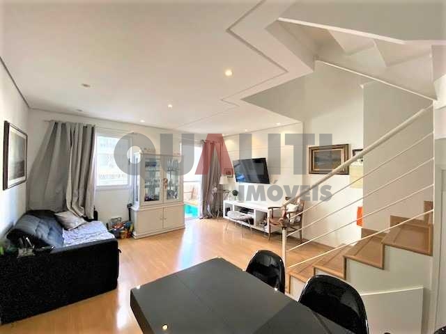 Duplex 2 dorm Itaim Bibi na melhor localização, lavabo, ar condicionado, moderno, lazer com piscina raia.