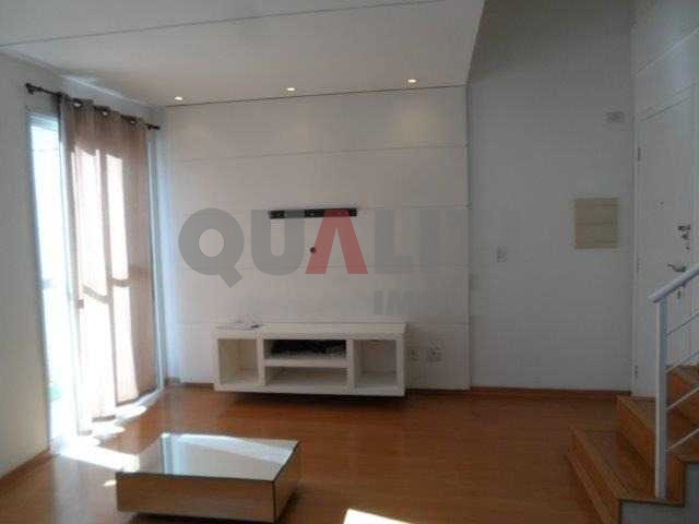 Duplex 2 dorm Itaim Bibi na melhor localização, lavabo, ar condicionado, moderno, lazer com piscina raia.