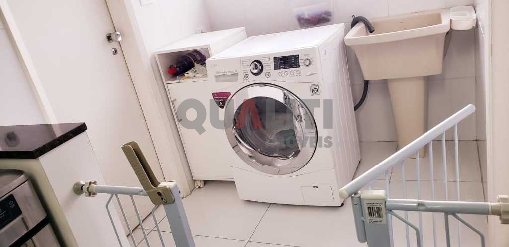 Apartamento para venda em Moema, próximo Metrô com 72 m², 2 dormitórios, terraço envidraçado e lazer, oportunidade!