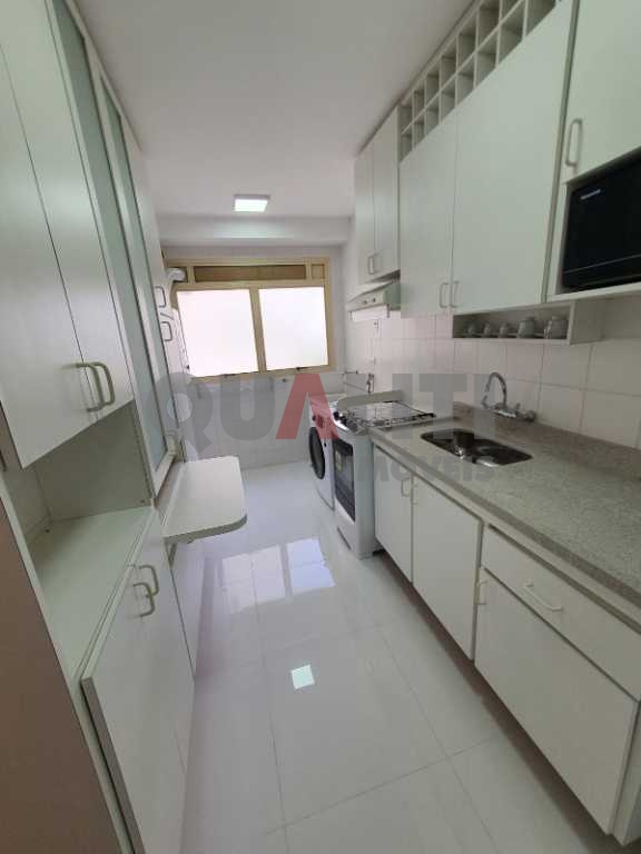 Apartamento em Moema Pássaros com 65m² 2 dormitórios, 2 banheiros e 1 vaga de garagem.