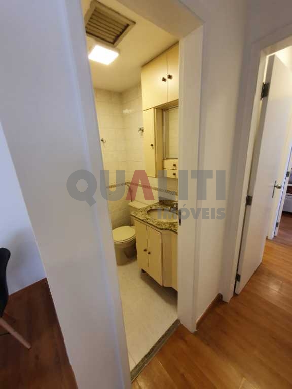 Apartamento em Moema Pássaros com 65m² 2 dormitórios, 2 banheiros e 1 vaga de garagem.