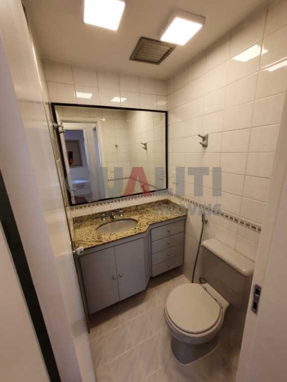 Apartamento em Moema Pássaros com 65m² 2 dormitórios, 2 banheiros e 1 vaga de garagem.