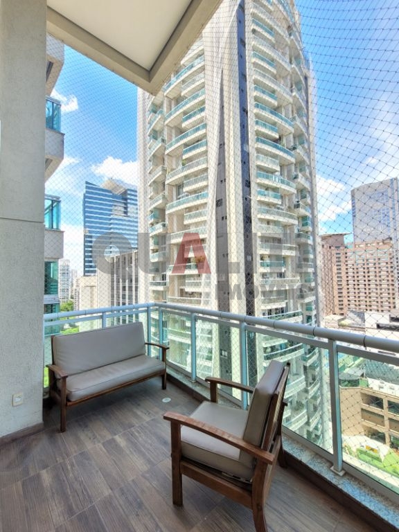 Apartamento Duplex alto padrão para Venda com 200 m², 3 quartos, 3 suítes. 3 closets, varanda e 2 vagas no Brooklin