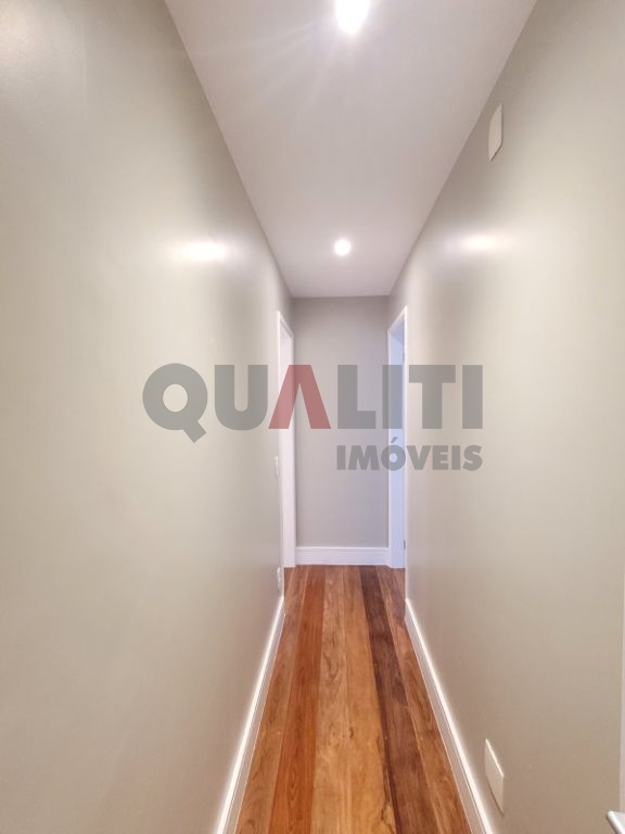 Apartamento Duplex alto padrão para Venda com 200 m², 3 quartos, 3 suítes. 3 closets, varanda e 2 vagas no Brooklin