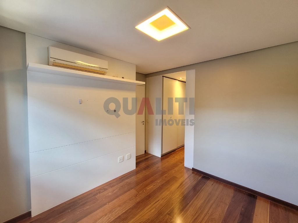 Apartamento Duplex alto padrão para Venda com 200 m², 3 quartos, 3 suítes. 3 closets, varanda e 2 vagas no Brooklin