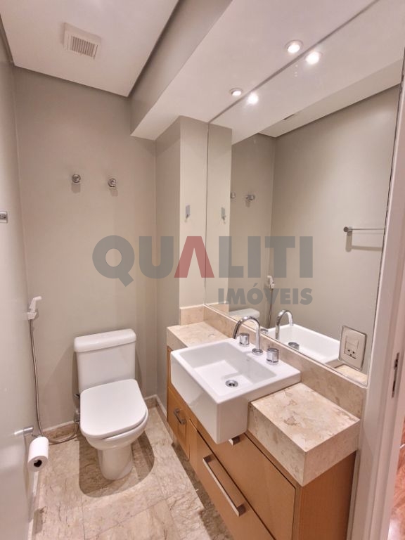 Apartamento Duplex alto padrão para Venda com 200 m², 3 quartos, 3 suítes. 3 closets, varanda e 2 vagas no Brooklin