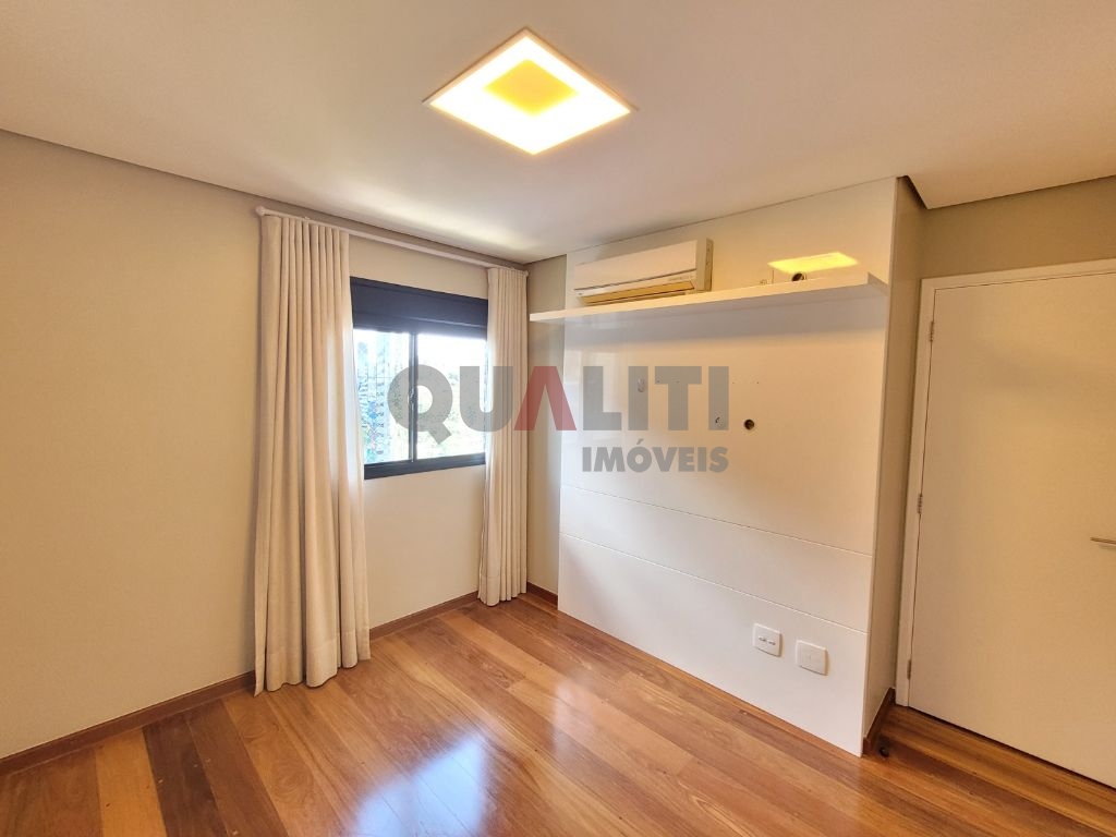 Apartamento Duplex alto padrão para Venda com 200 m², 3 quartos, 3 suítes. 3 closets, varanda e 2 vagas no Brooklin