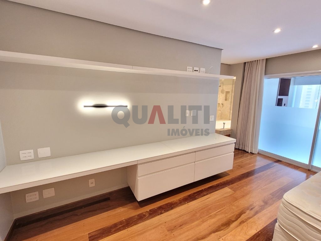 Apartamento Duplex alto padrão para Venda com 200 m², 3 quartos, 3 suítes. 3 closets, varanda e 2 vagas no Brooklin